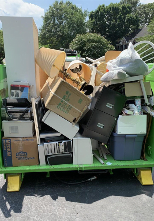 800 Junk Collection in Dubai